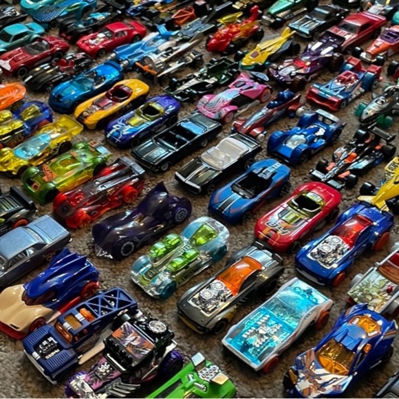 Bundle of 20 Hot Wheels Car for, $15.00
Pre Owned ( Mattel) - Picture 15 of 16